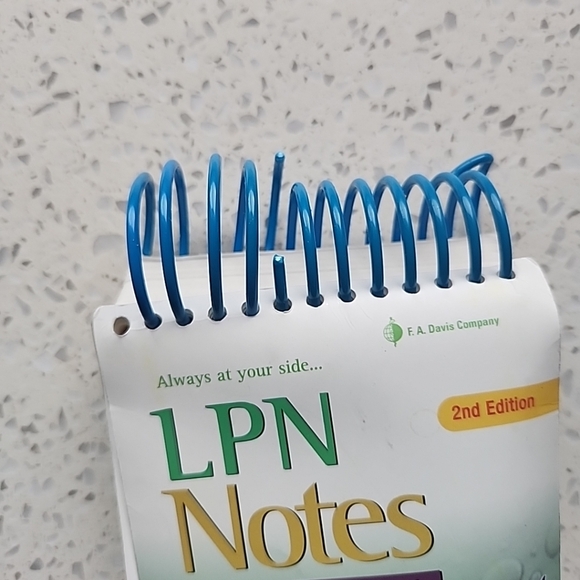 LPN Notes Clinical Pocket Guide - Picture 2 of 8
